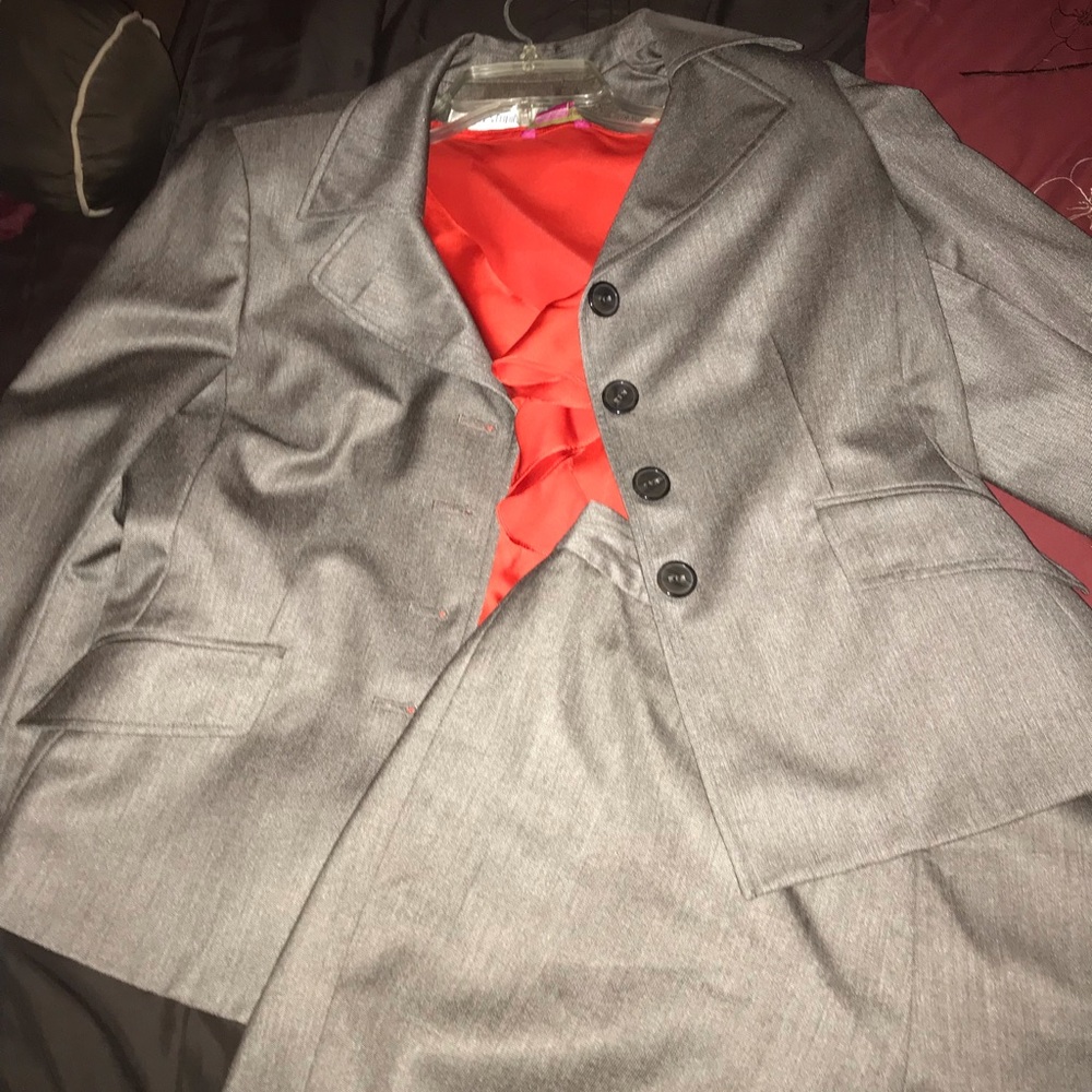Womens 12 petite suit